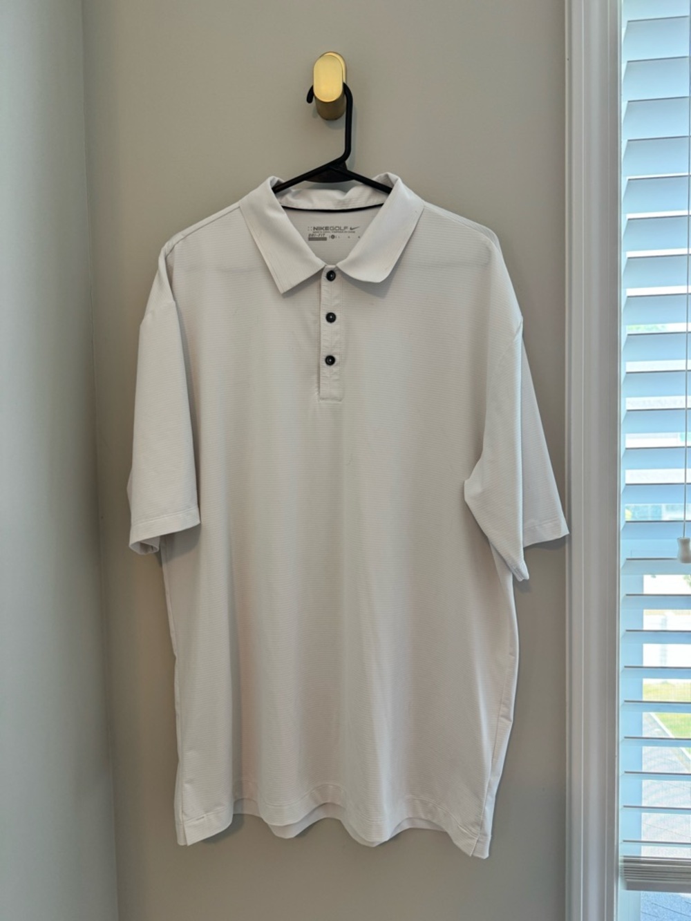 Nike Men's Polo Shirt in White with Contrast Buttons